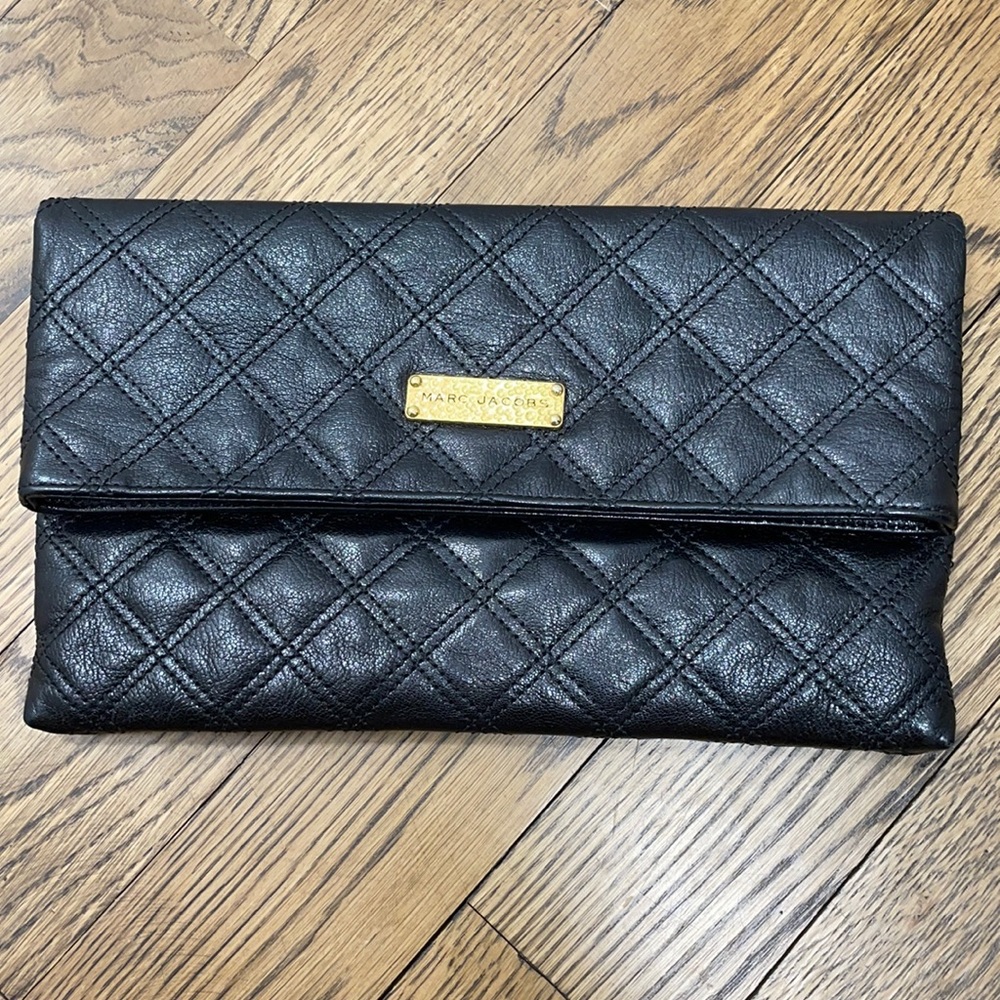 Marc Jacobs black quilted clutch